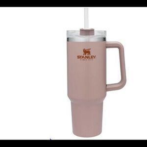 Sold out everywhere! Stanley Adventure Quencher Travel Tumbler 40 oz